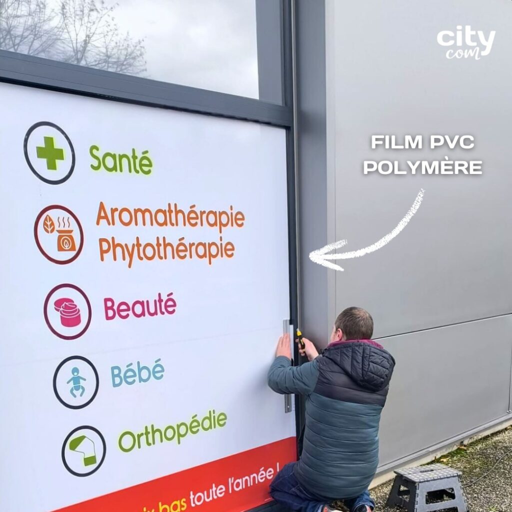 Marquage vitrine de pharmacie : film PVC polymère